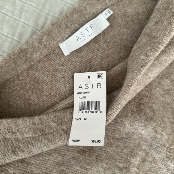 ASTR the Label Cosima One Shoulder Sweater Medium M - Picture 7 of 8